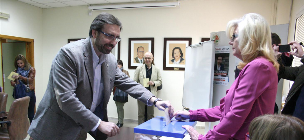 LA UJA YA TIENE NUEVO RECTOR