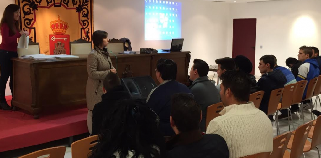 Charla sobre empleo en Villacarrillo