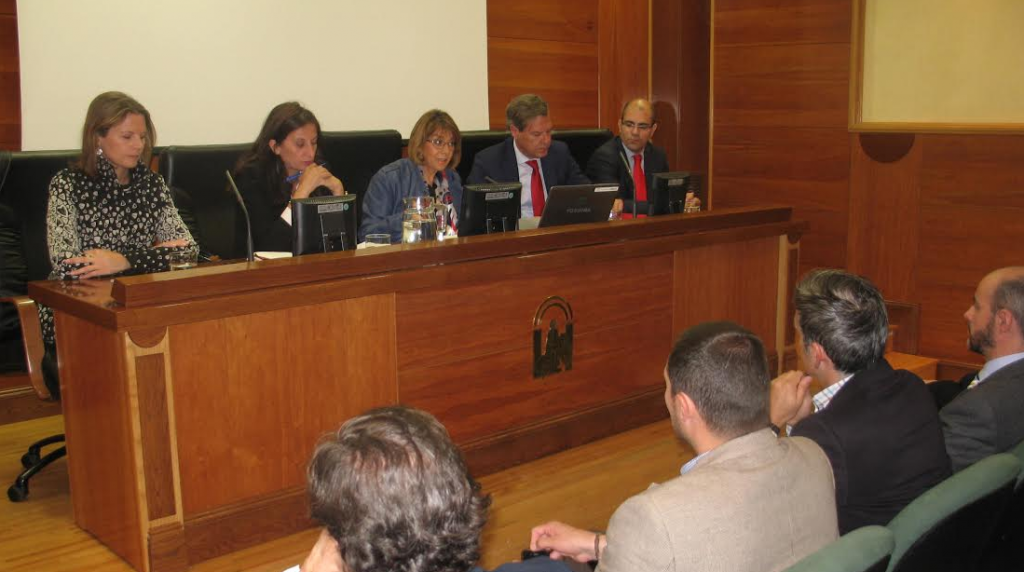 Galvez en la presentación del programa de Becas