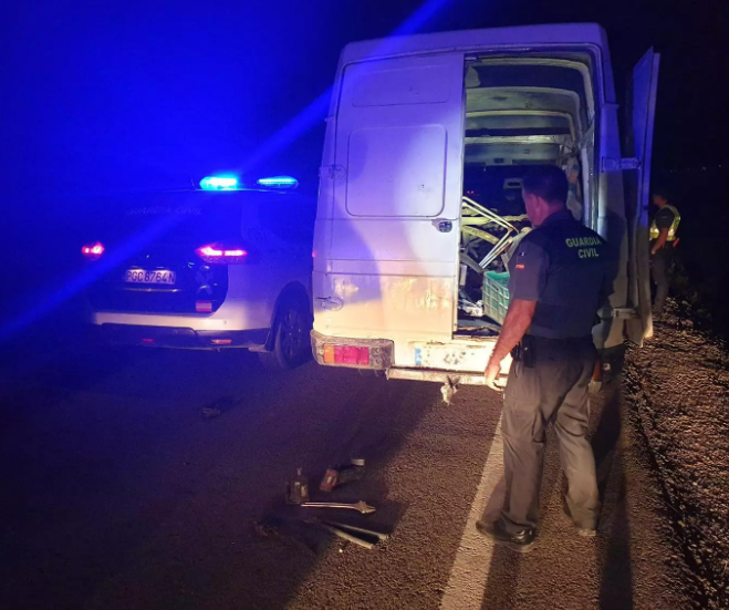Cuatro investigados por 15 robos en naves y casas de campo en varios ...