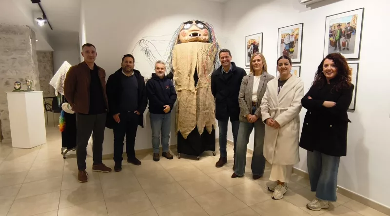 La Casa de la Música acoge una exposición que rinde homenaje al Carnaval de Torreperogil La Casa de la Música acoge una exposición que rinde homenaje al Carnaval de Torreperogil
